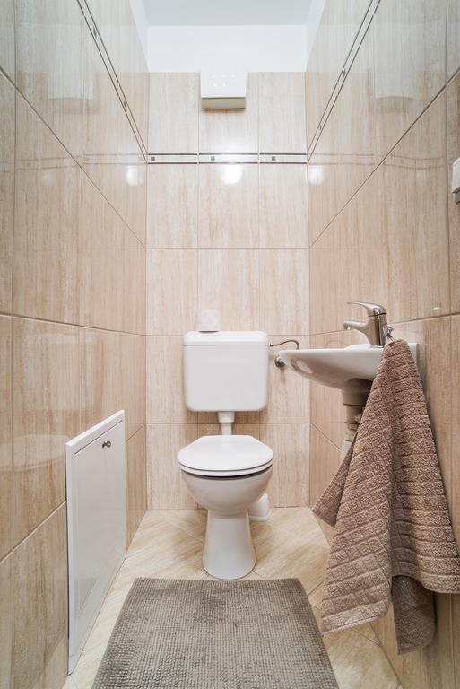 Lovely Corvin Apartment บูดาเปสต์ ภายนอก รูปภาพ